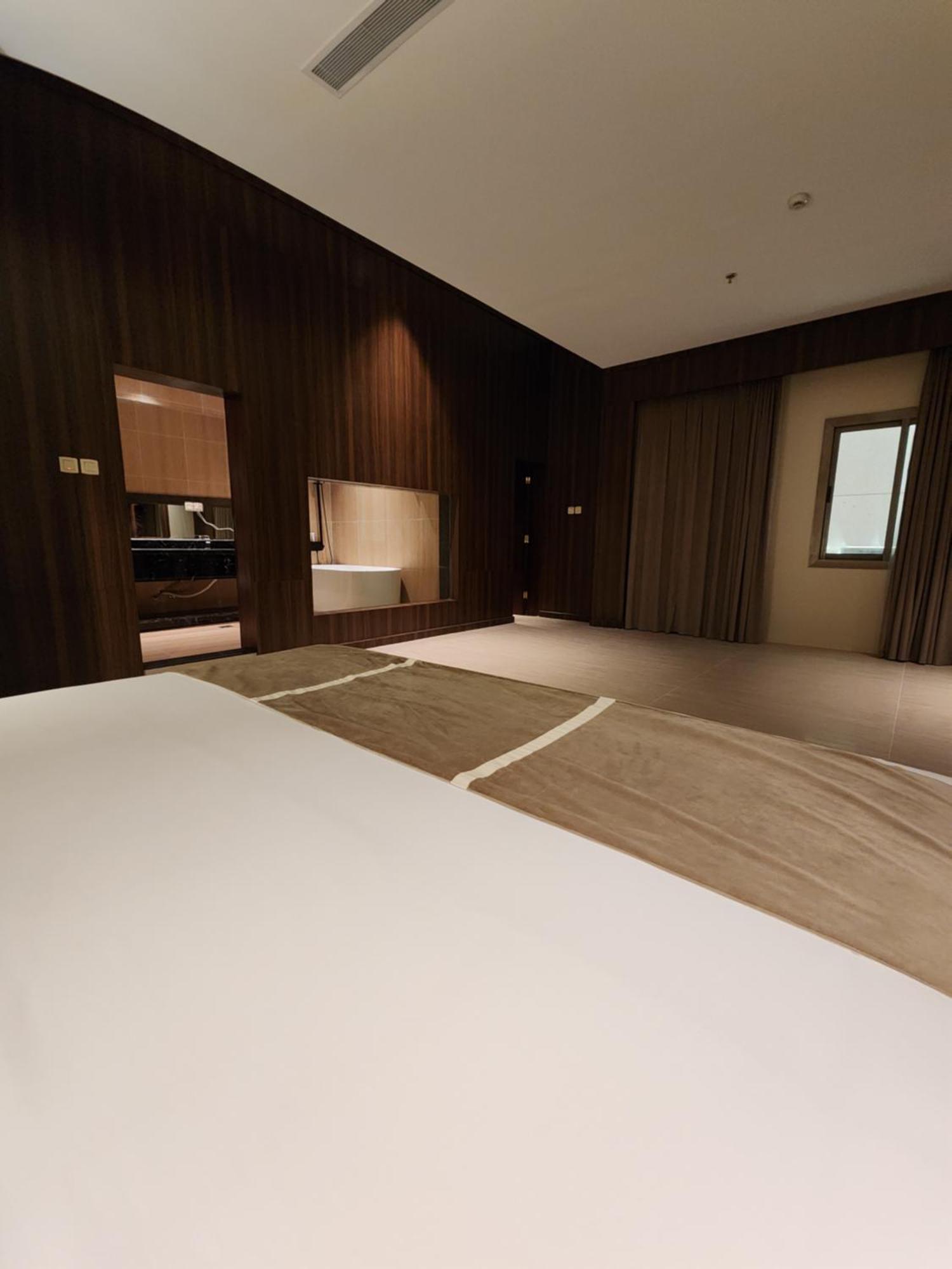 Azar hotel - فندق آزر Ahad Rafidah Kültér fotó