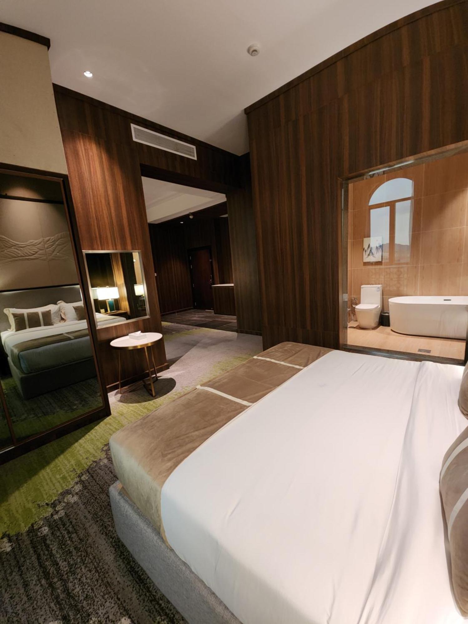 Azar hotel - فندق آزر Ahad Rafidah Kültér fotó
